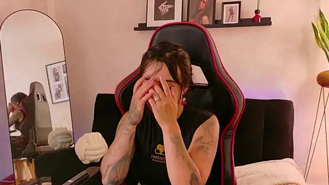 EmmyEvans1 现场XXX聊天