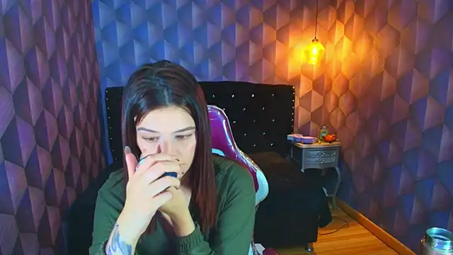 LiaHarryis: απευθείας συνομιλία ΧΧΧ