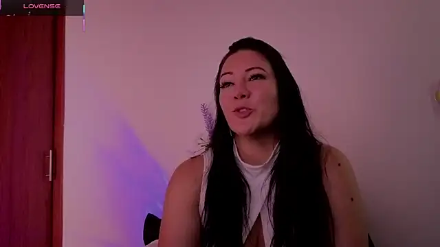 Chat +18 de karla_valk1 ao vivo