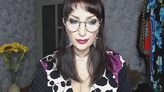 Aziza1's Webcam Show