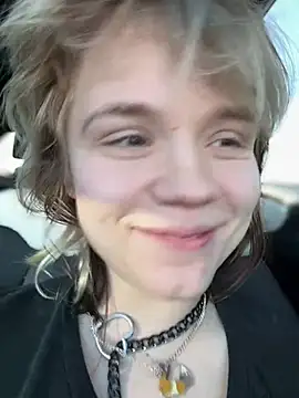 Cutiepiespanks: онлайн-секс-чат