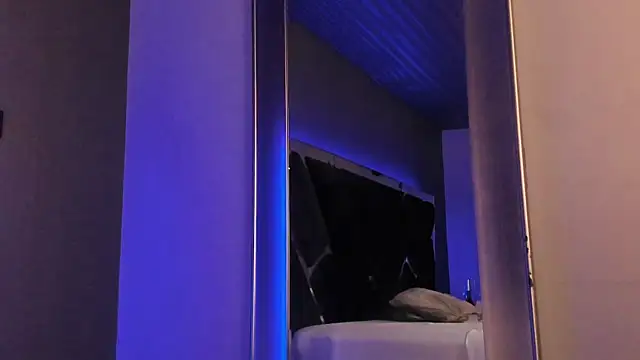 AmmyJones_'s Live XXX Chat