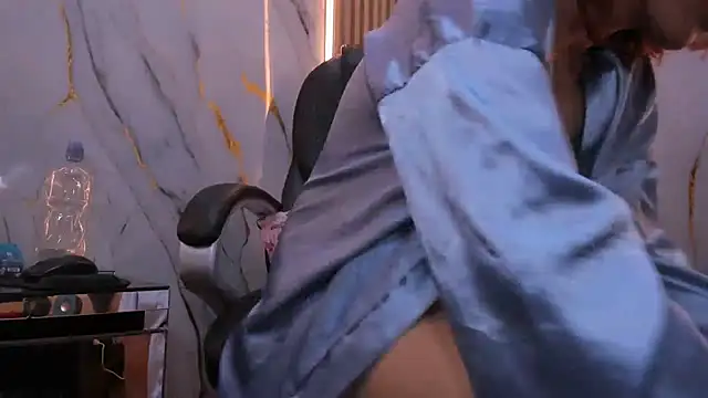 AngelaLinaresx69 Adlı Modelin Canlı XXX Sohbeti