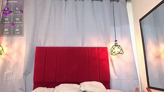 Megan_Do_Santos Show in webcam