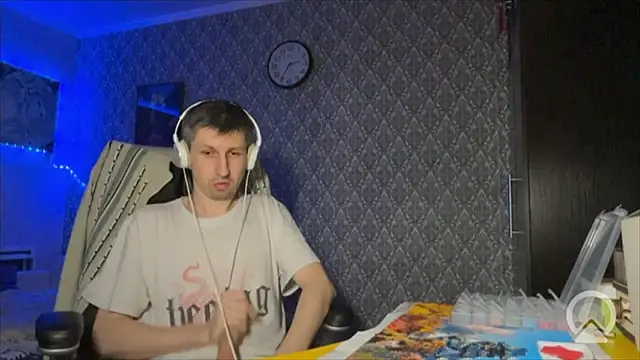 Aki-Laky Pertunjukan Webcam