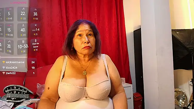 girl_amada Adlı Modelin Canlı XXX Sohbeti