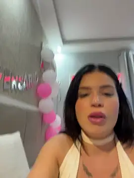 Rafaellaz 现场XXX聊天