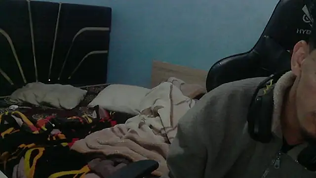 Dark_DesireX élő XXX-chatje