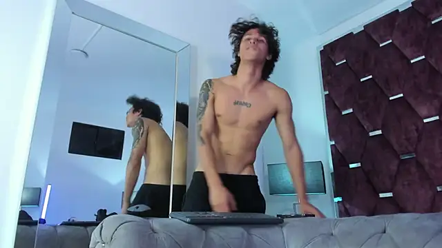 TonyBenedetti's Webcam Show