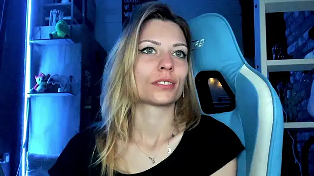 karo123421's Live XXX Chat