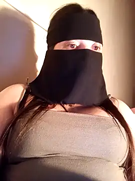 Czat XXX na żywo – LONA-_-