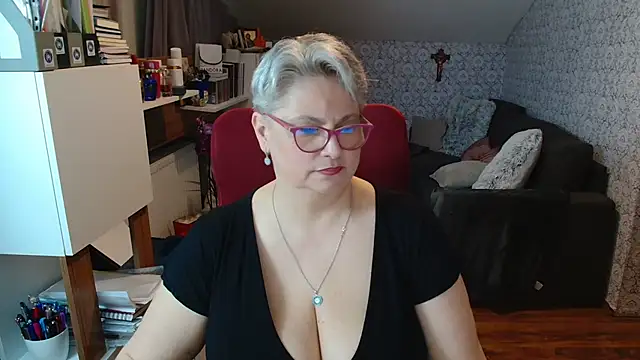 bigtits4you Adlı Modelin Canlı XXX Sohbeti