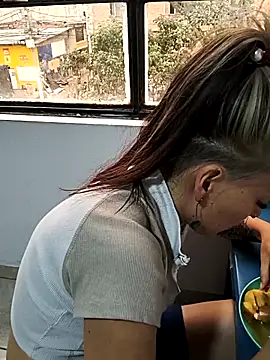 Živý XXX chat Tefannyy_