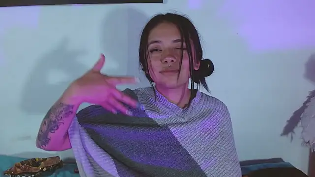 hellenngp 即時 XXX 聊天