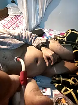 saraieevosaraiのライブXXXチャット