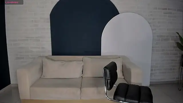 Онлайн чат XXX SunnyRivers