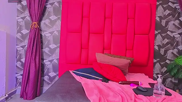 emmaalennox Adlı Modelin Canlı XXX Sohbeti