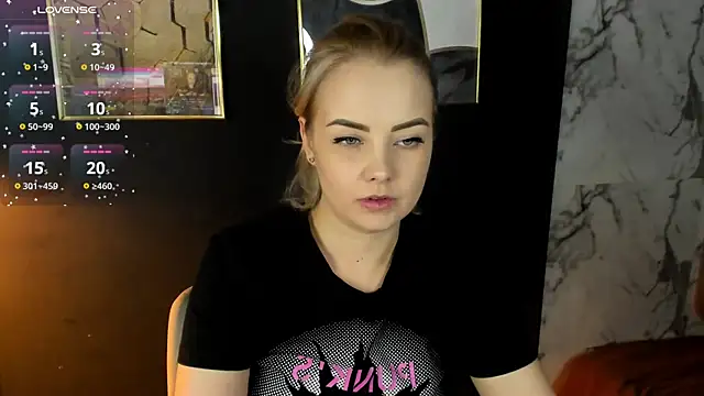 StephanieSweety Chat XXX in diretta