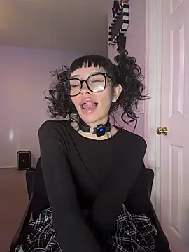 Gothbabbi: διαδικτυακό σόου στην κάμερα