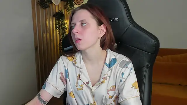 FreyaVey – Naživo XXX chat