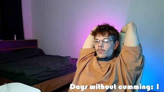 XXX chat uživo modela DENIS_HERE