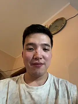 NudGlow 即時 XXX 聊天