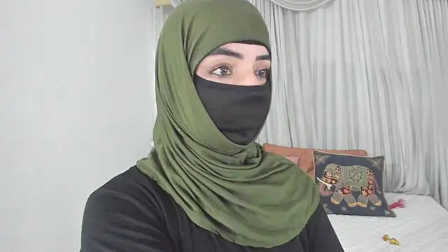 Онлайн чат XXX Uzra_hayed