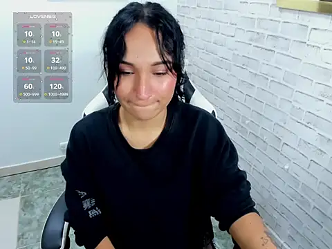 salome_rojas_ Show in webcam