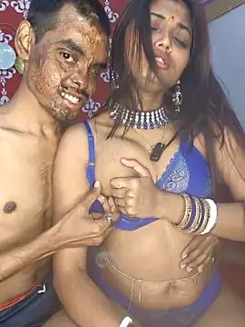 Sweet-priyaa Show in webcam