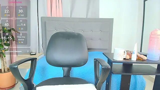 Chatroom XXX en direct de saray_reesee