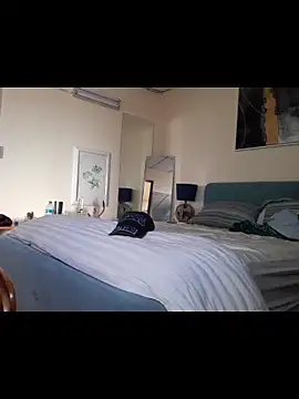 Show de LatinBigClouds22cm na webcam