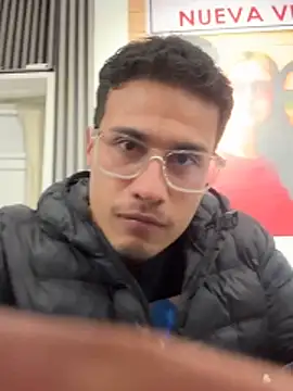 TavoHot_のライブXXXチャット