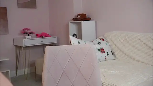 SunnivaCovil – Naživo XXX chat