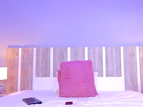 Živý XXX chat EmilySearss