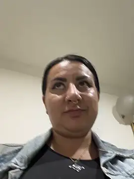 Abril_Luv Webcamshow