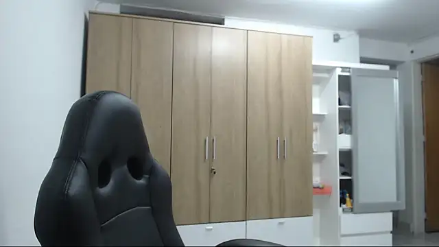 RoxanaLove9 Live XXX-Chat