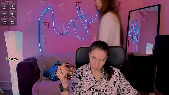 Онлайн чат XXX khloebeauty