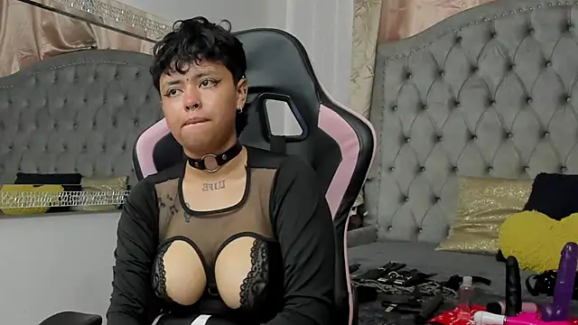 NikiEvanz Live XXX-Chat