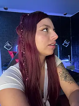 Emily-teen Live XXX-Chat