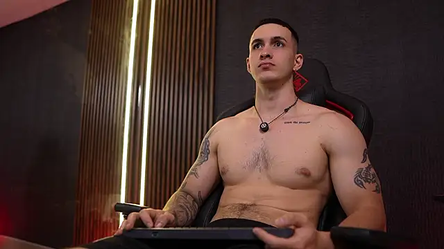 JacksonOlsenn – Naživo XXX chat