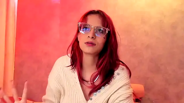 RedMeloddy's Live XXX Chat