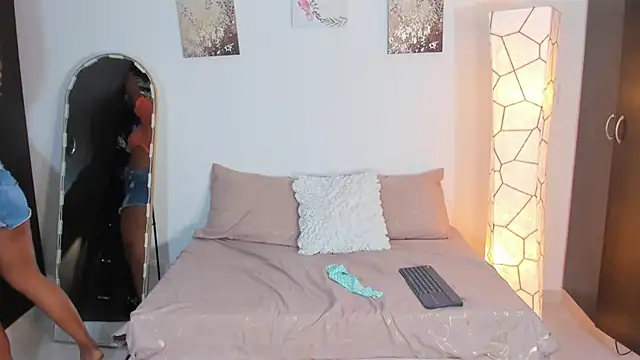 Živý XXX chat SarahCinnamon-