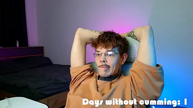 DENIS_HERE Adlı Modelin Canlı XXX Sohbeti