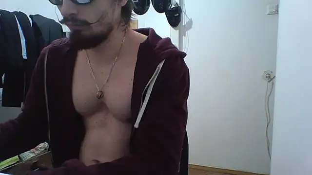 KaelNox Adlı Modelin Canlı XXX Sohbeti