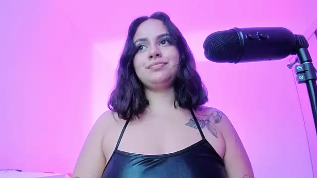 susy_angel élő XXX-chatje