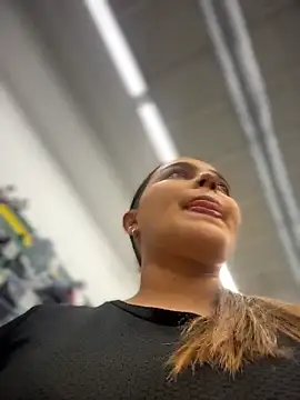 Colibri_xxx Adlı Modelin Canlı XXX Sohbeti