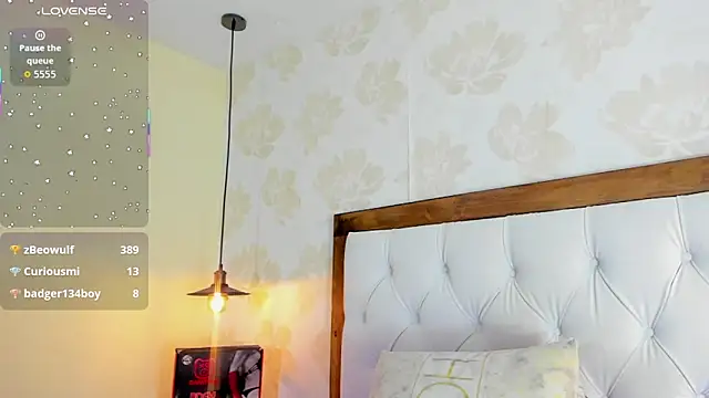 IRISCLARK1 live XXX chat