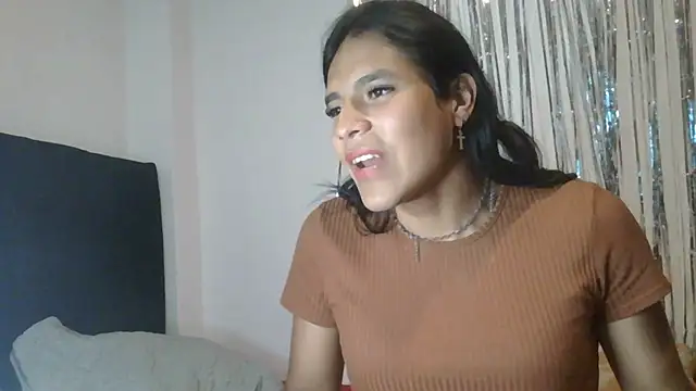 LeiLany777 Webcam Show