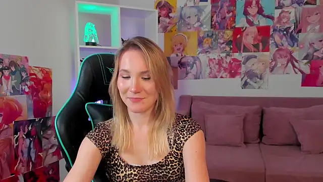 ElaraVoltage 现场XXX聊天