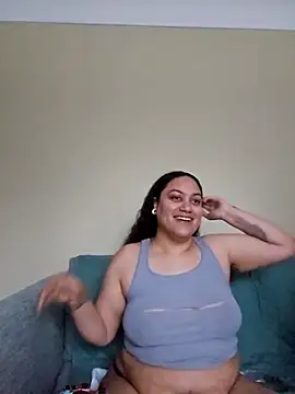 Chat XXX en directo de honeeyyy_pot